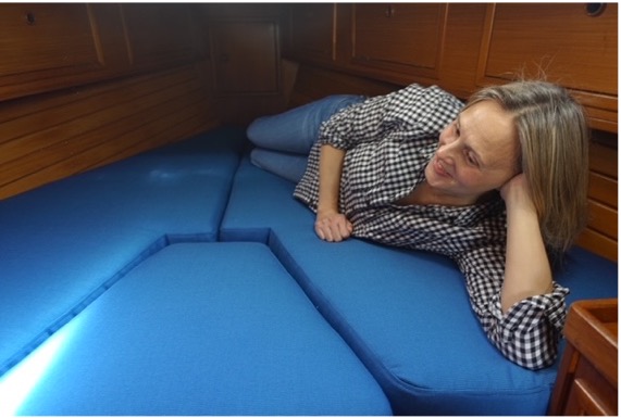 sailing boat forward cabin